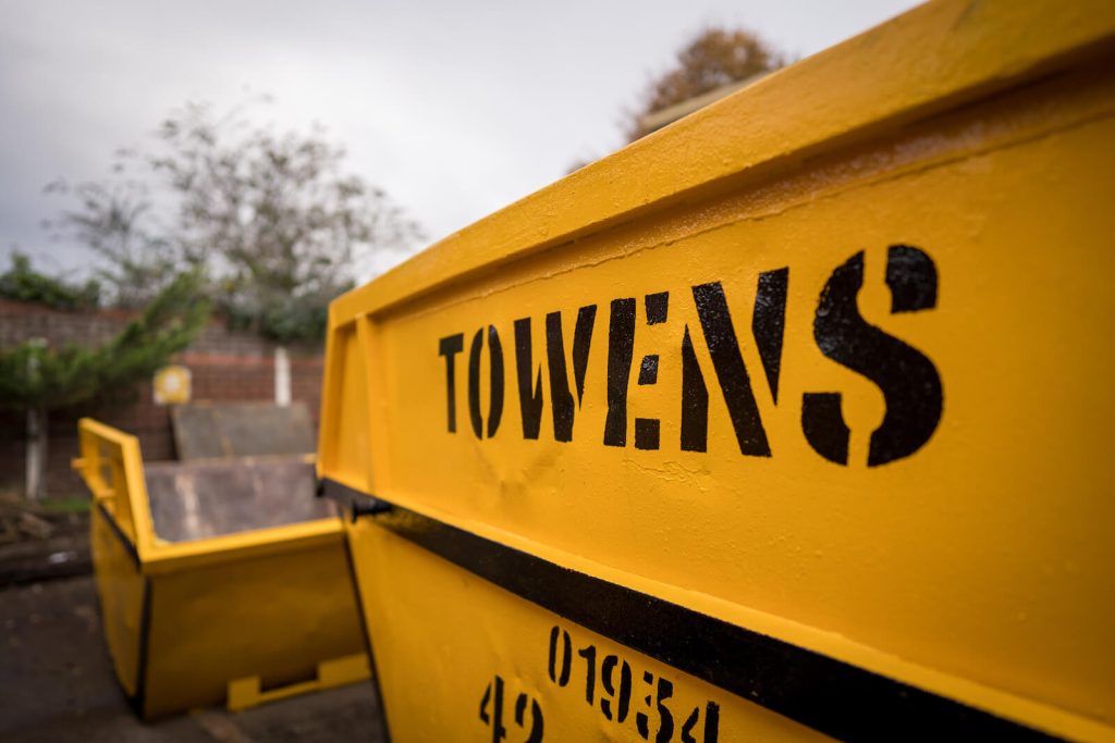 Towens skips